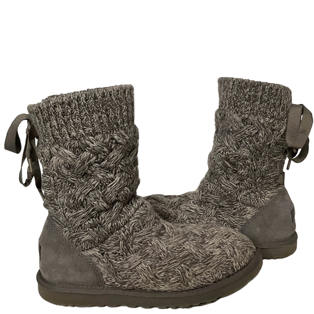 UGG Women's Isla Heather Grey Cable Knit Suede Heel; Ribbon Bow Lace Up Size 9